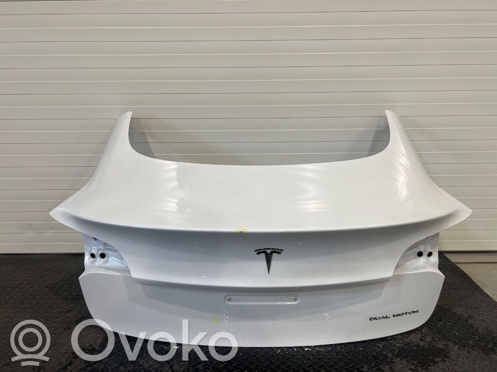 Tesla Model 3 Tailgate/trunk/boot lid 