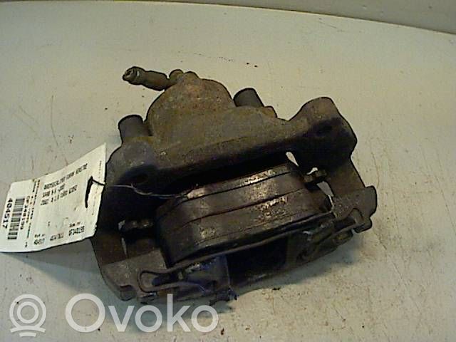 Caliper de freno delantero