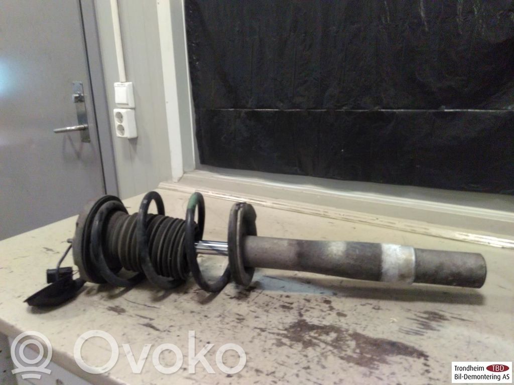 BMW M5 Front shock absorber with coil spring 
