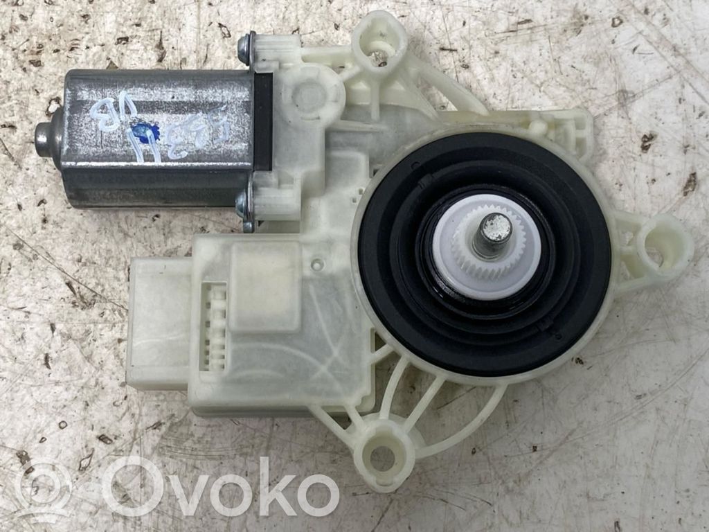 BMW M3 G80 Motorino alzacristalli della portiera posteriore