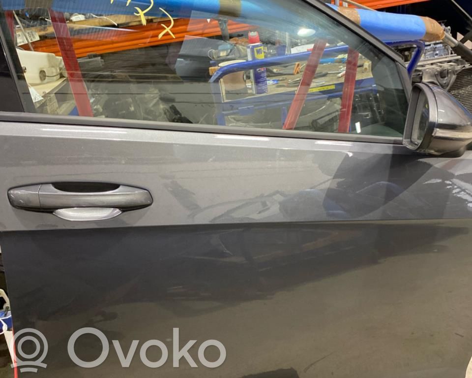 Volkswagen e-Golf Durvis 