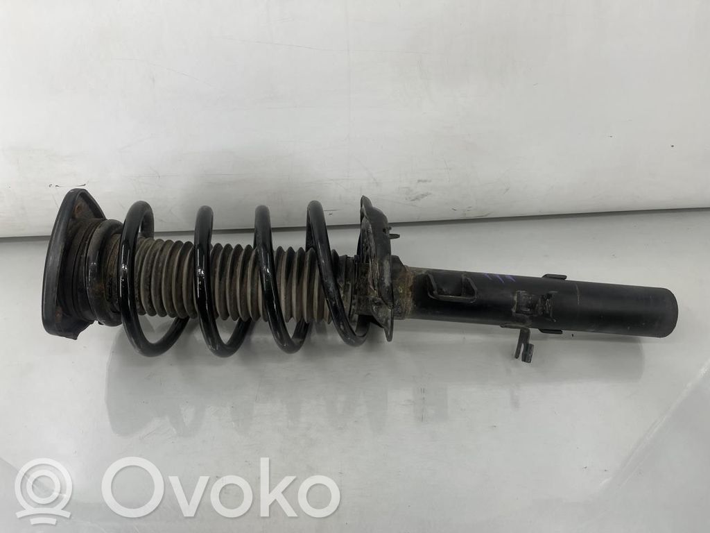 Volvo XC40 Ansamblu amortizor cu arc față 