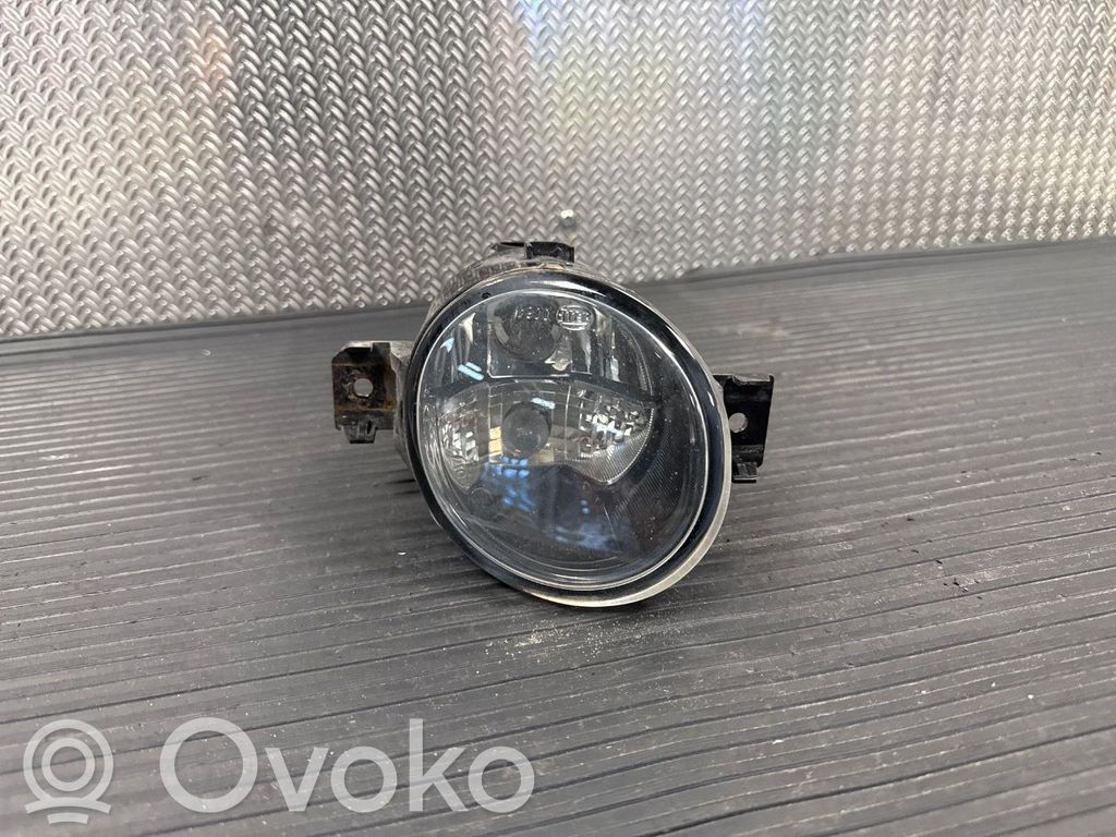 Nissan NV200 Etusumuvalo 