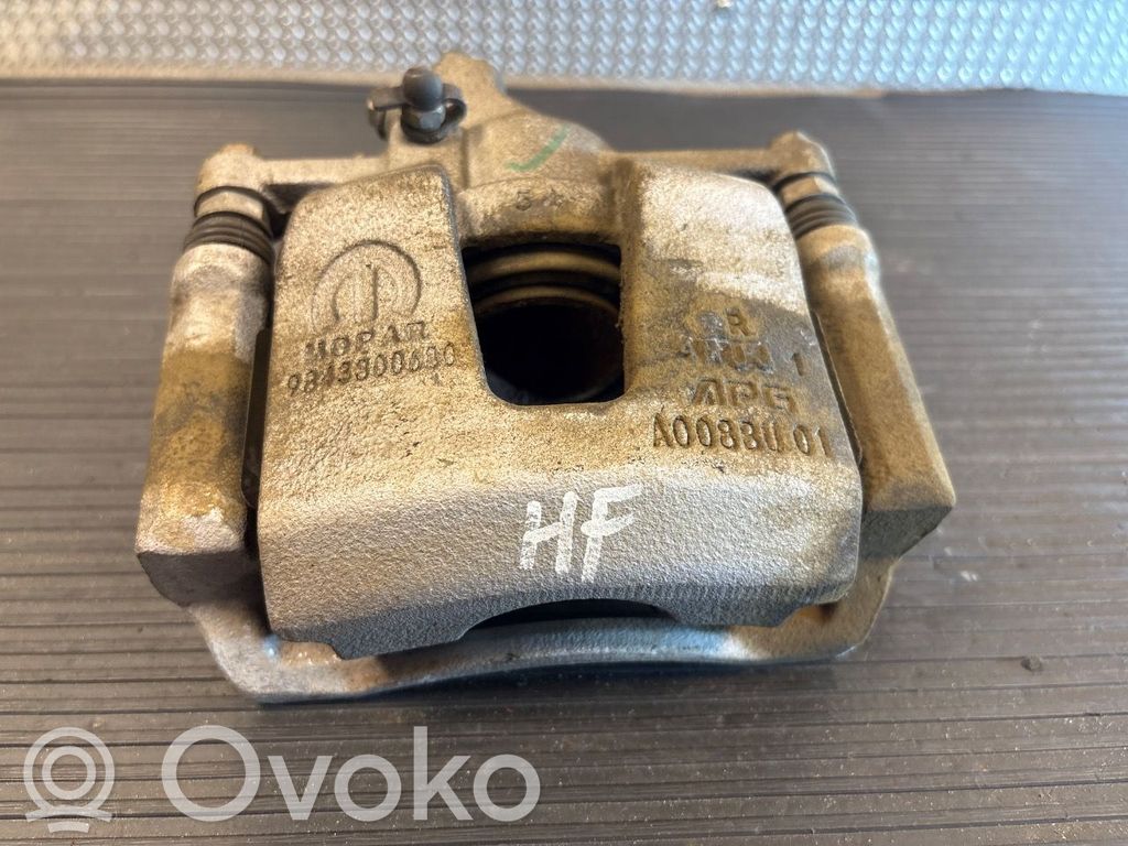 Opel Corsa F Передний суппорт 