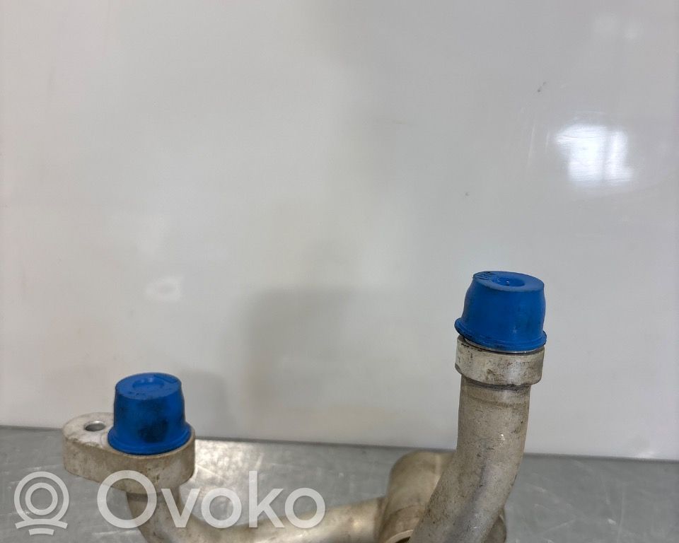 Ilmastointilaitteen putki (A/C)   5QE816885,5QE816885,5QE816885,5QE816885