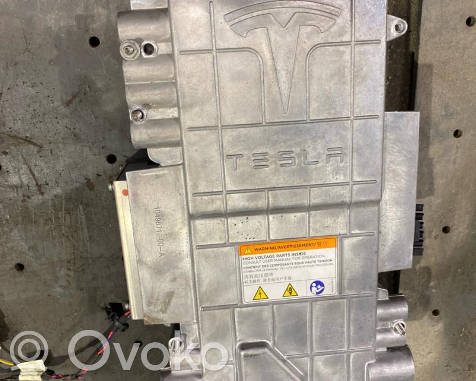 Tesla Model S Inversor/convertidor de voltaje 