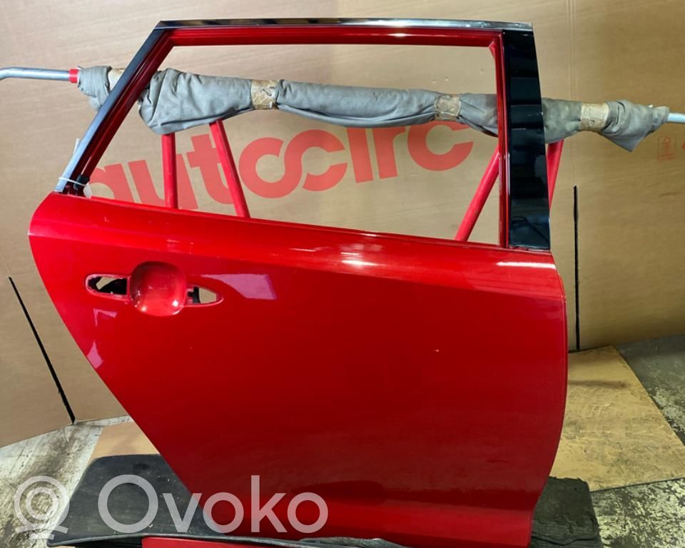 Toyota Corolla E210 E21 Takaovi 