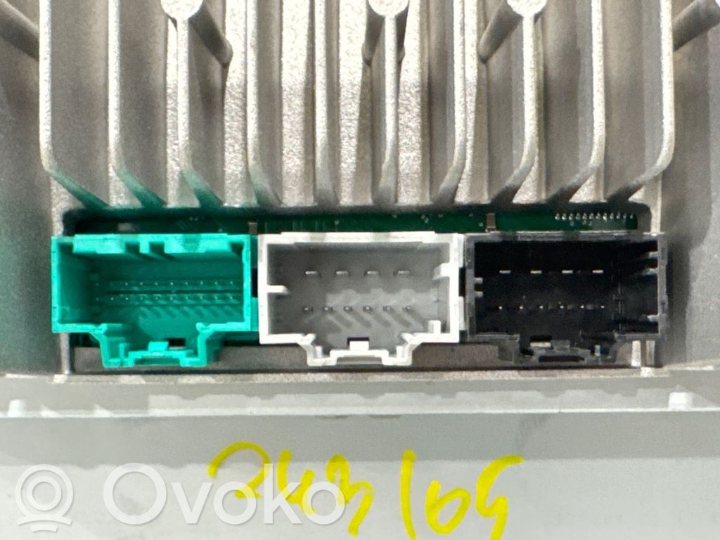 Tesla Model S Kita panelės detalė 