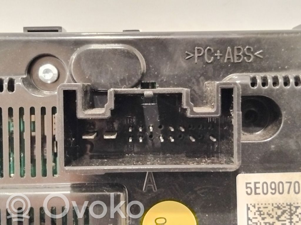 Skoda Octavia Mk3 (5E) Console centrale, commande chauffage/clim 
