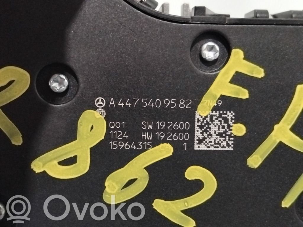 Mercedes-Benz EQV 447 Inne przełączniki i przyciski 