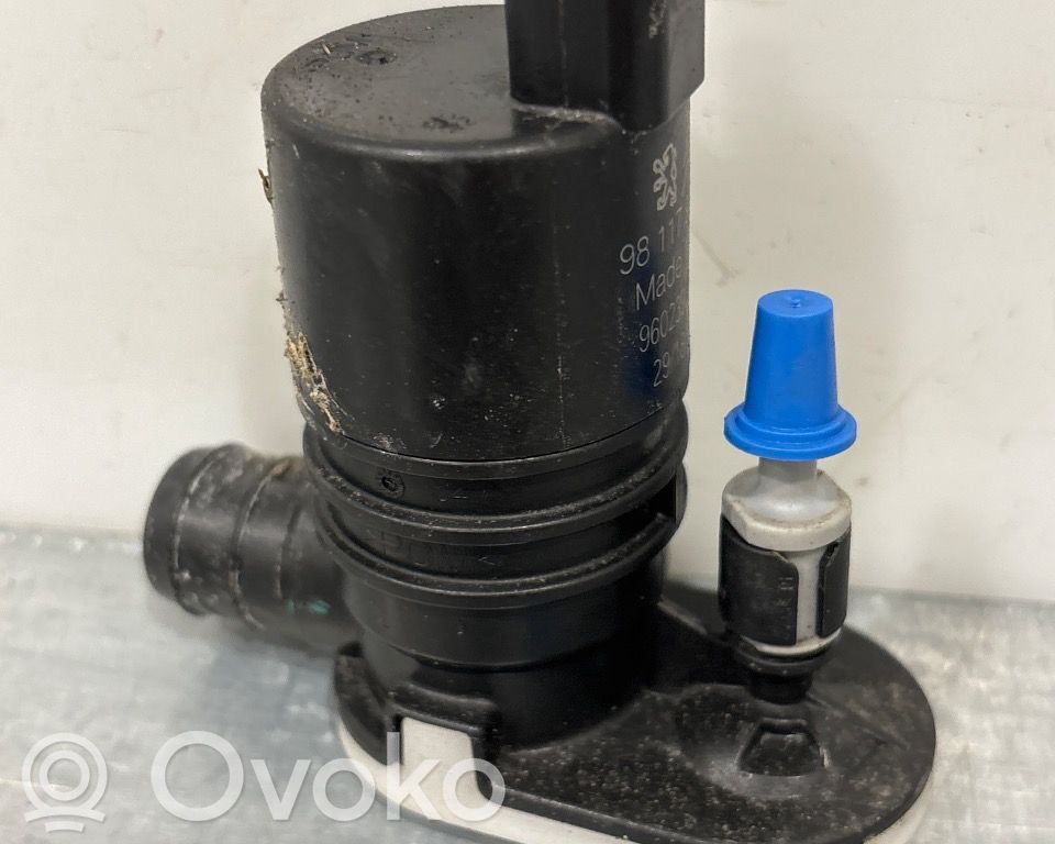 Citroen Jumpy Windscreen/windshield washer pump 