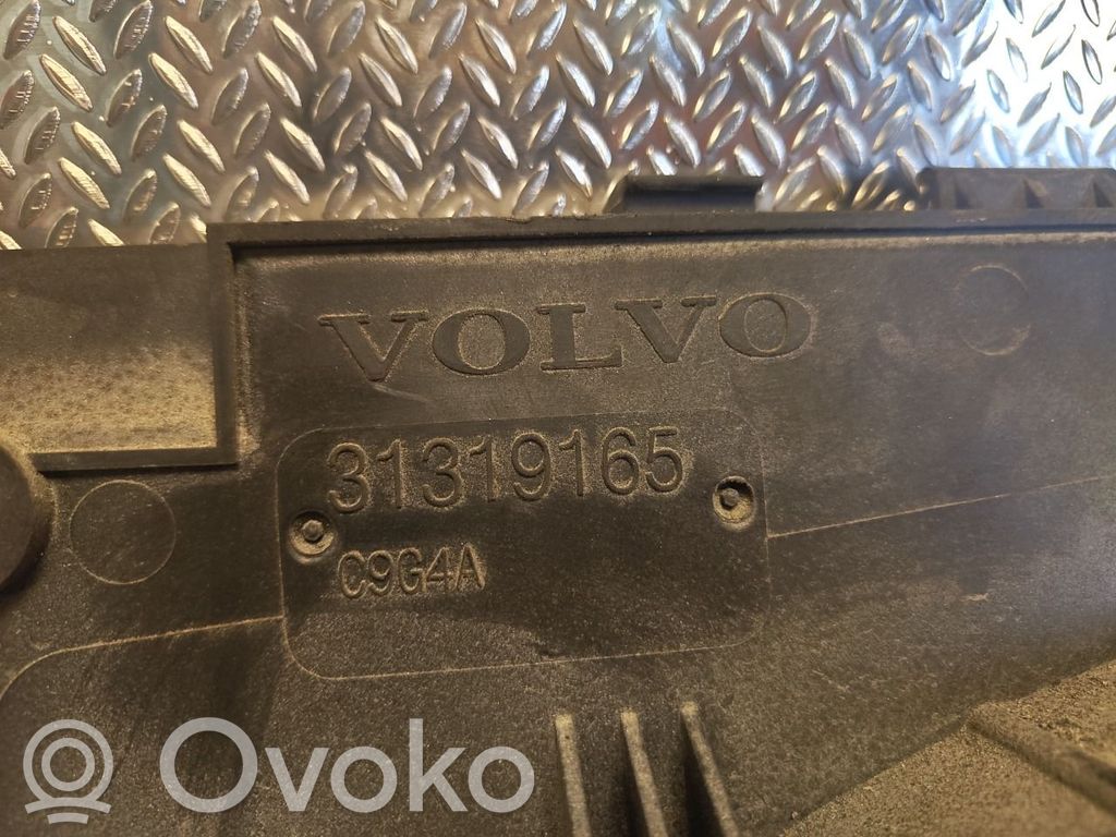 Volvo V40 Osłona wentylatora chłodnicy 