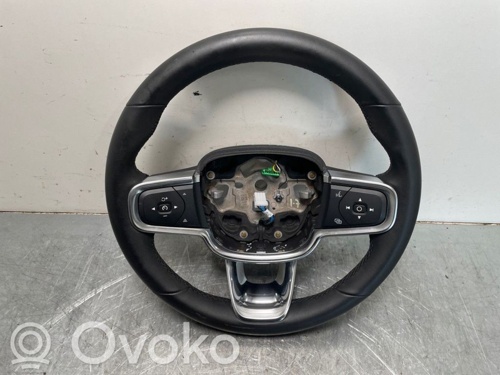 Volvo XC40 Vairas 