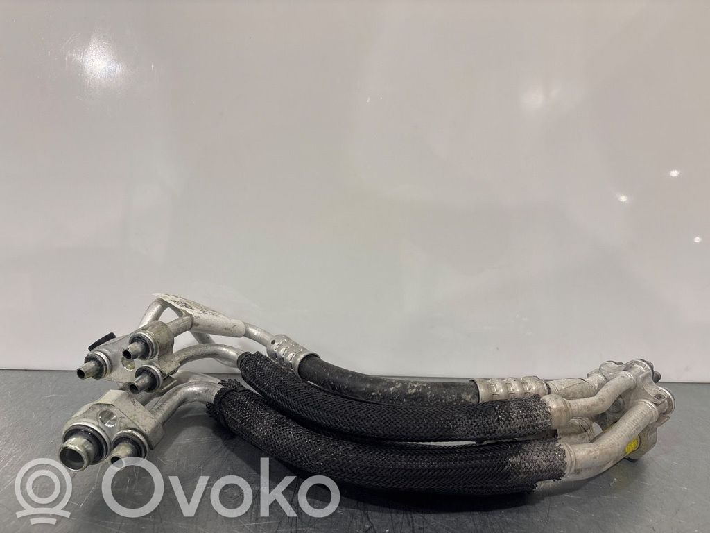 Tesla Model 3 Ilmastointilaitteen putki (A/C) 