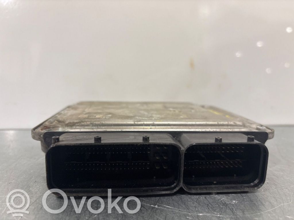Volkswagen PASSAT B7 Engine control unit/module ECU 