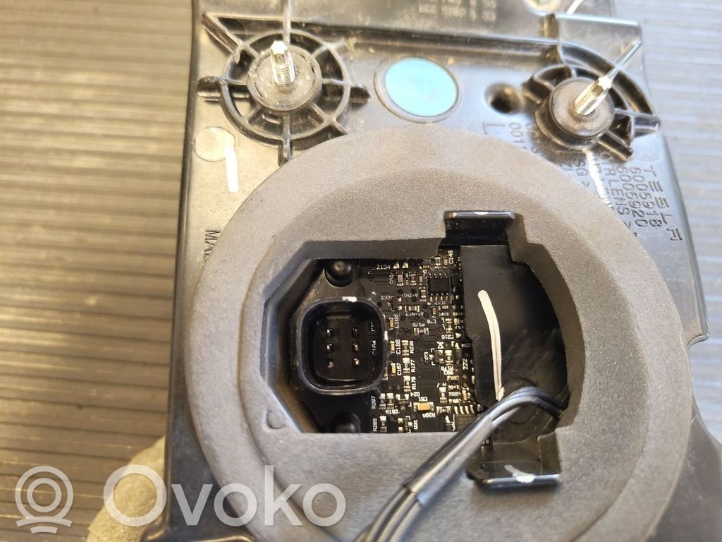 Tesla Model S Rückleuchte Heckleuchte 