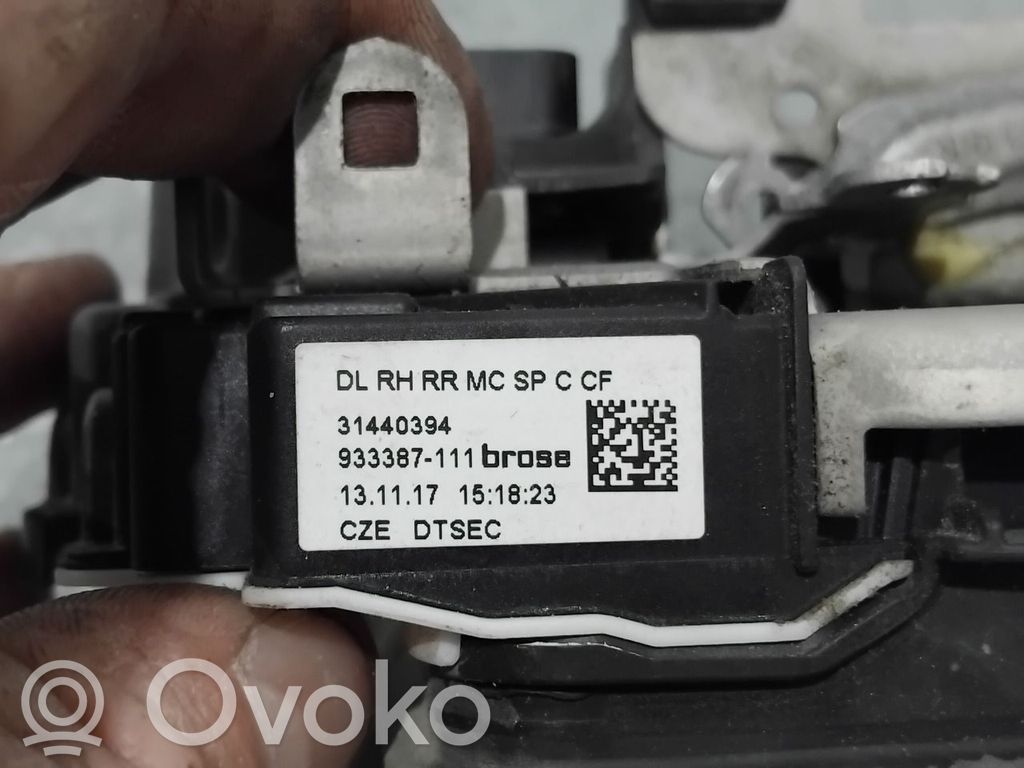 Volvo V40 Zamek drzwi przednich 
