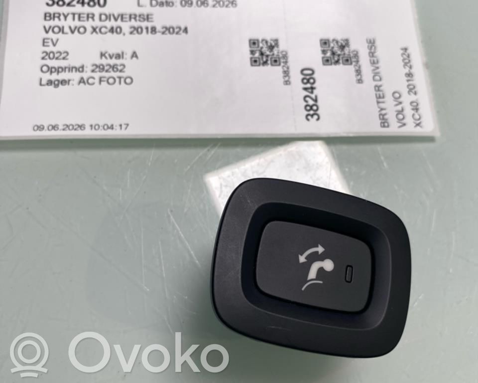 Volvo XC40 Inne przełączniki i przyciski 