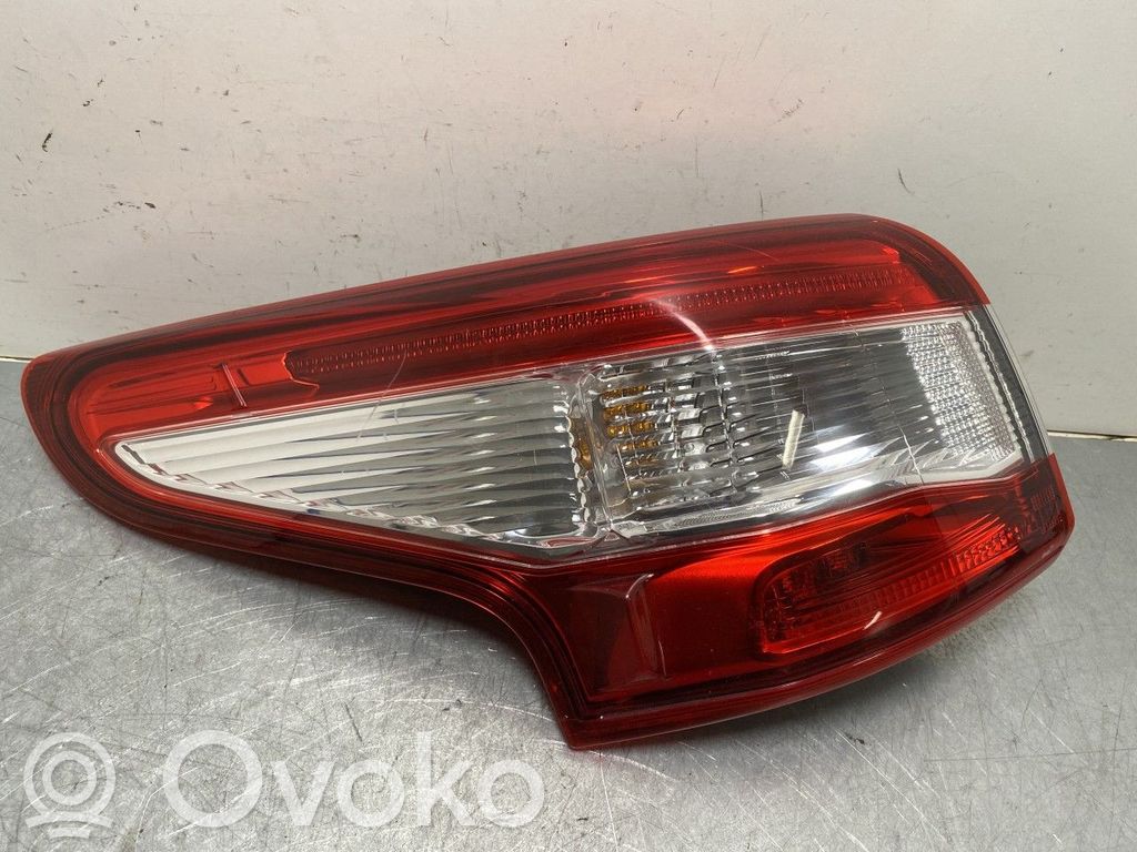 Nissan Qashqai Luci posteriori