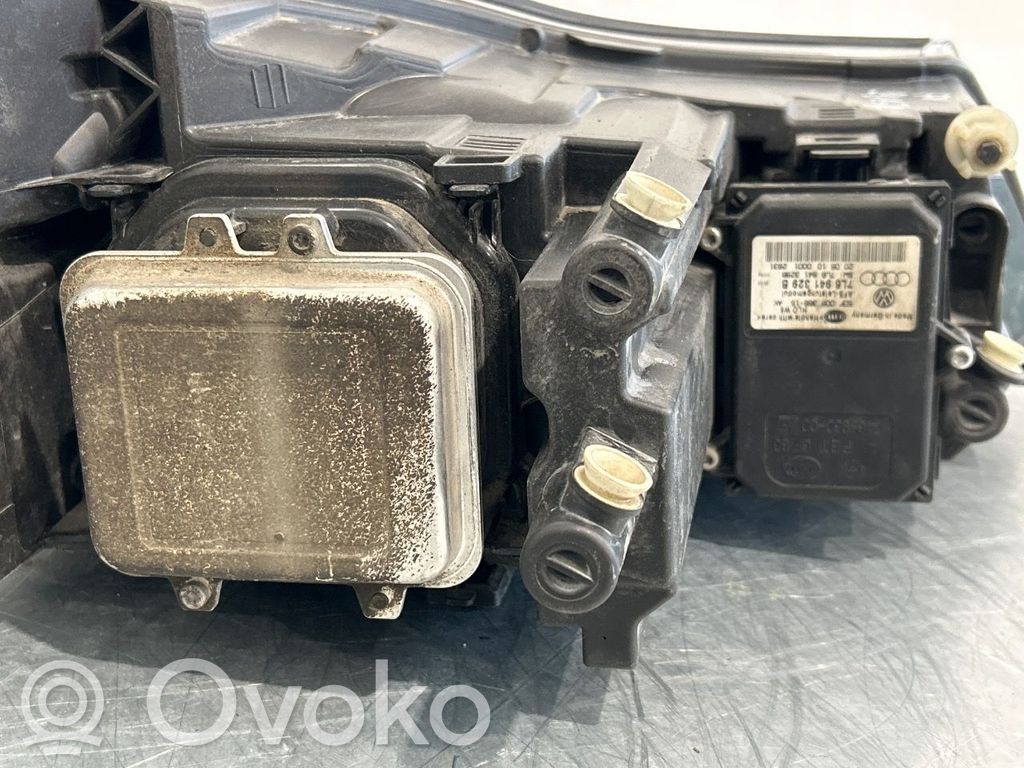 Skoda Octavia Mk2 (1Z) Lampa przednia 