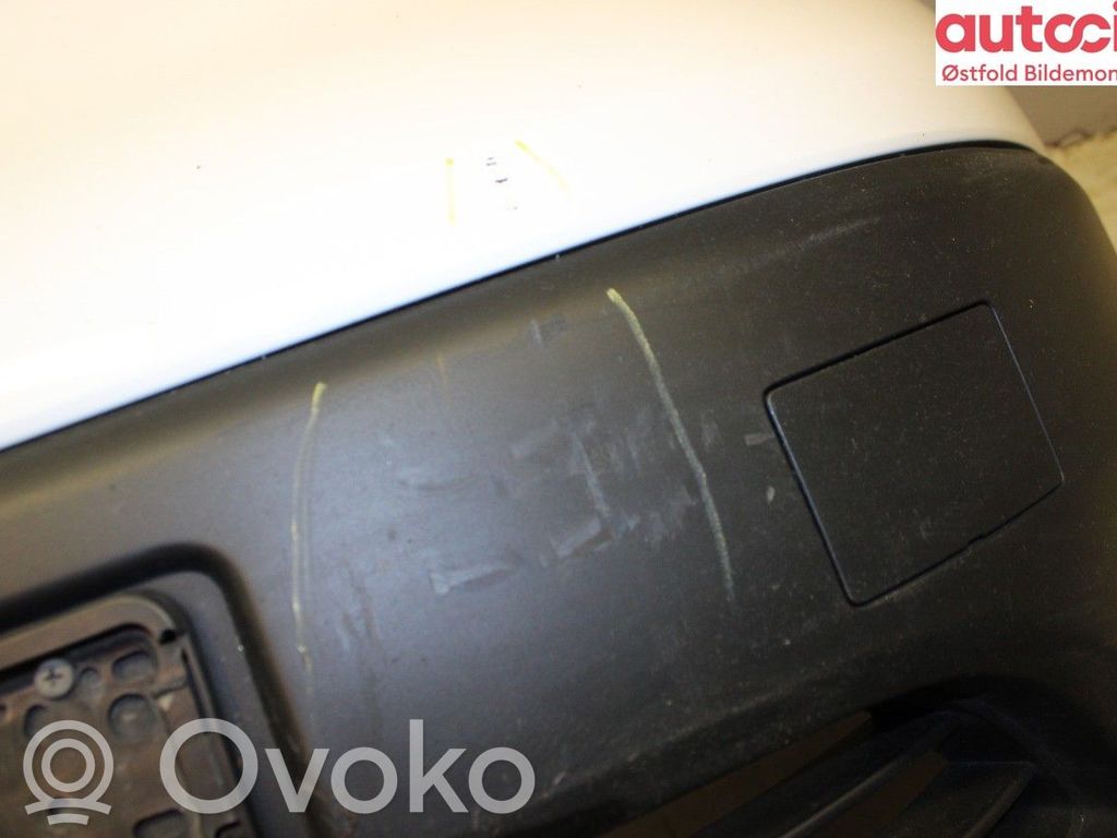 Nissan NV200 Zderzak przedni 