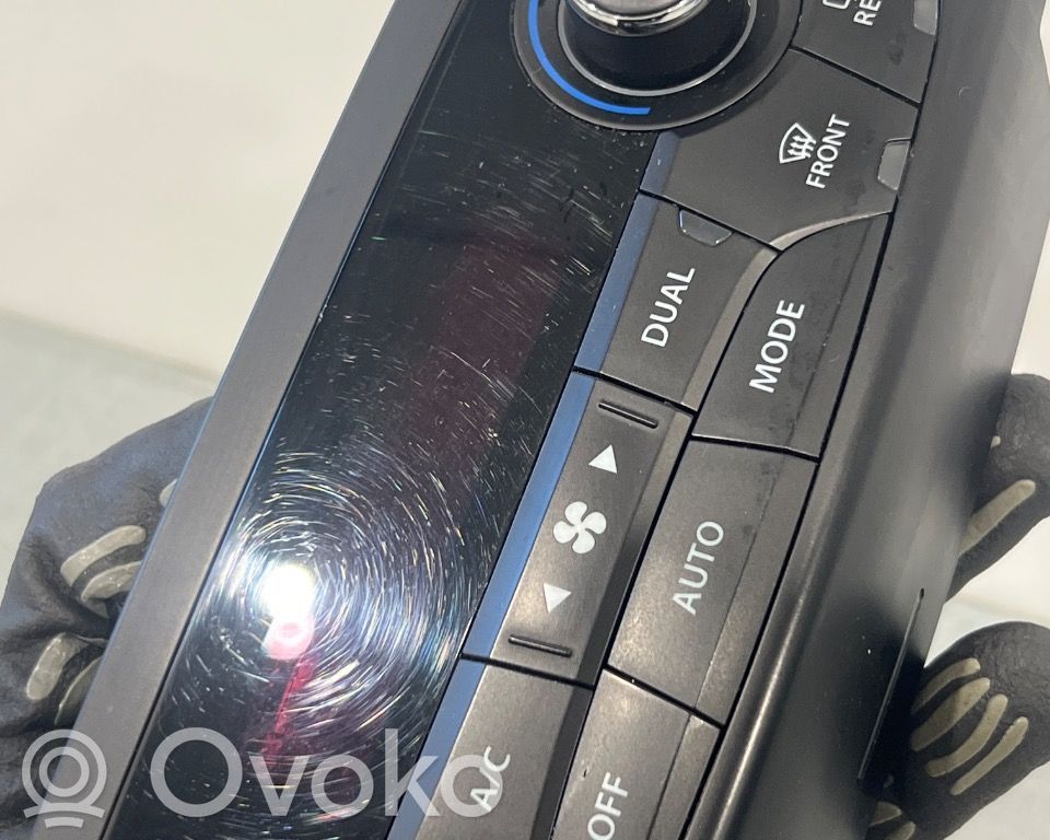 Suzuki SX4 S-Cross Console centrale, commande chauffage/clim 