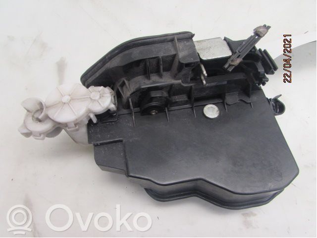 Etuoven lukko   51217202143,51217202143