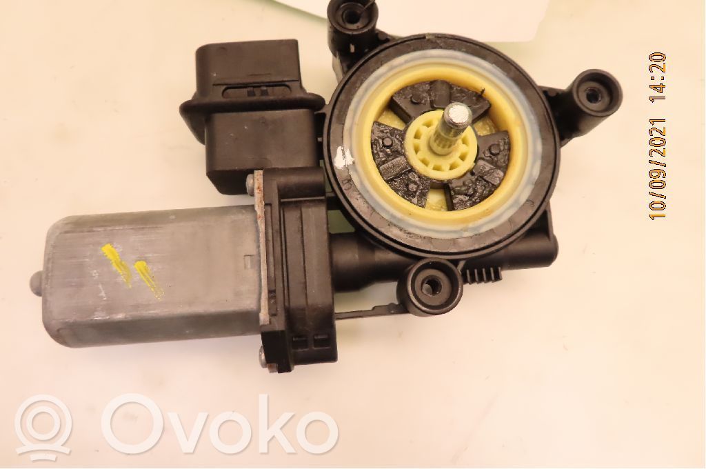 BMW 1 F20 F21 Alzacristalli elettrico della portiera anteriore 