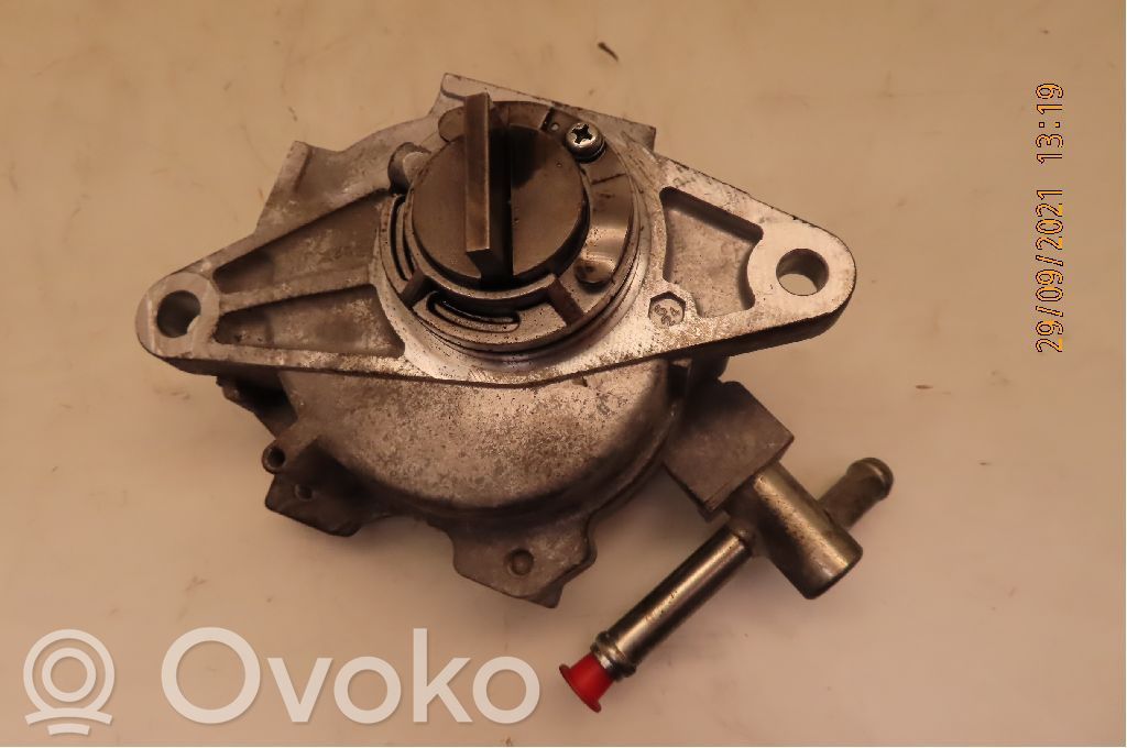 Mitsubishi Outlander Pompe à vide 