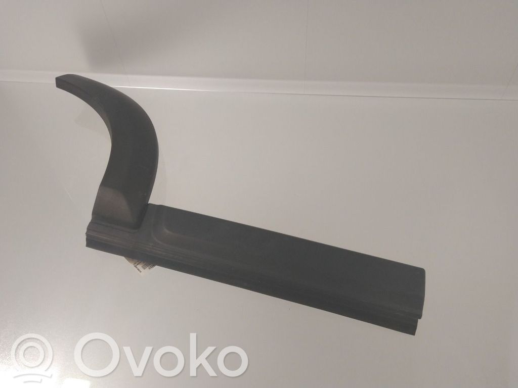 Land Rover Discovery 3 - LR3 Contur aripă spate 