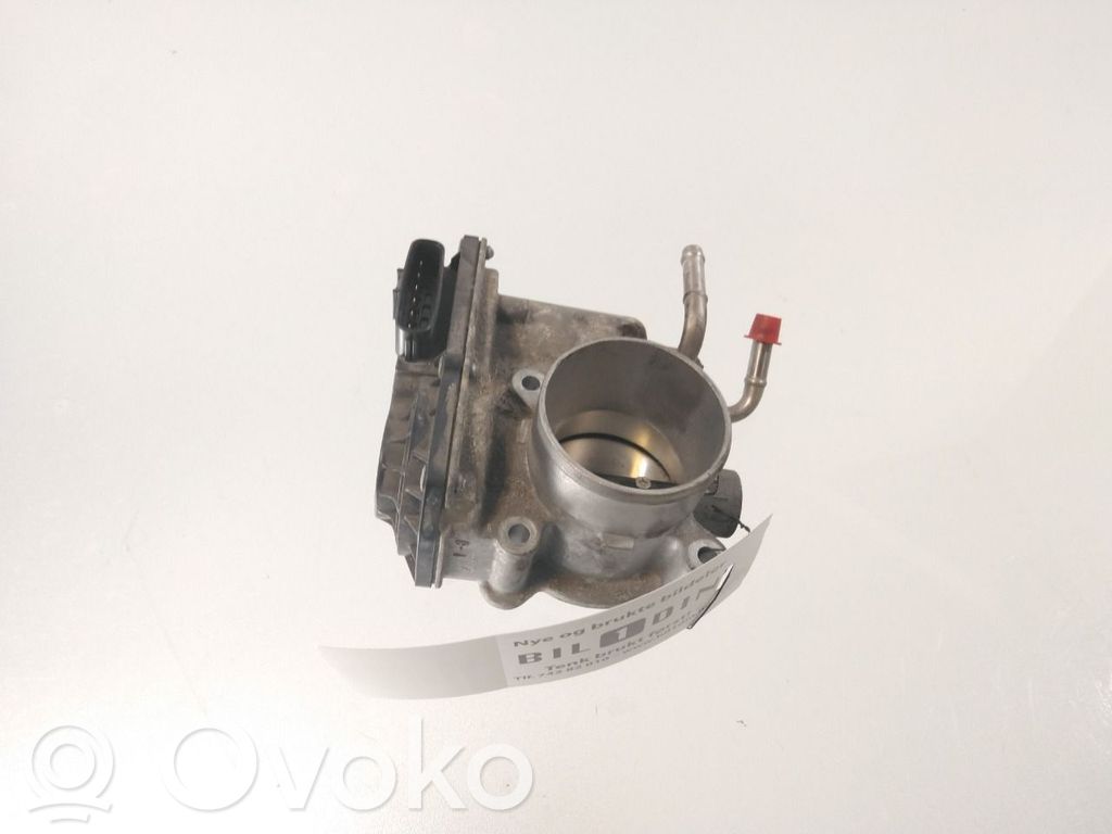 Toyota Yaris Valvola corpo farfallato 