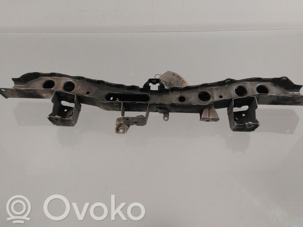 Toyota Prius+ (ZVW40) Pas przedni 