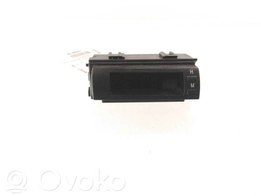 Toyota Prius (NHW20) Horloge