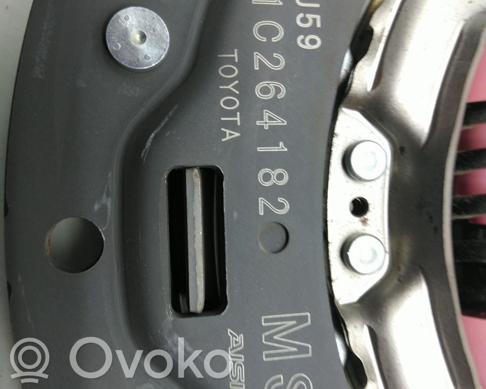 Toyota RAV 4 (XA50) Kit d'embrayage 