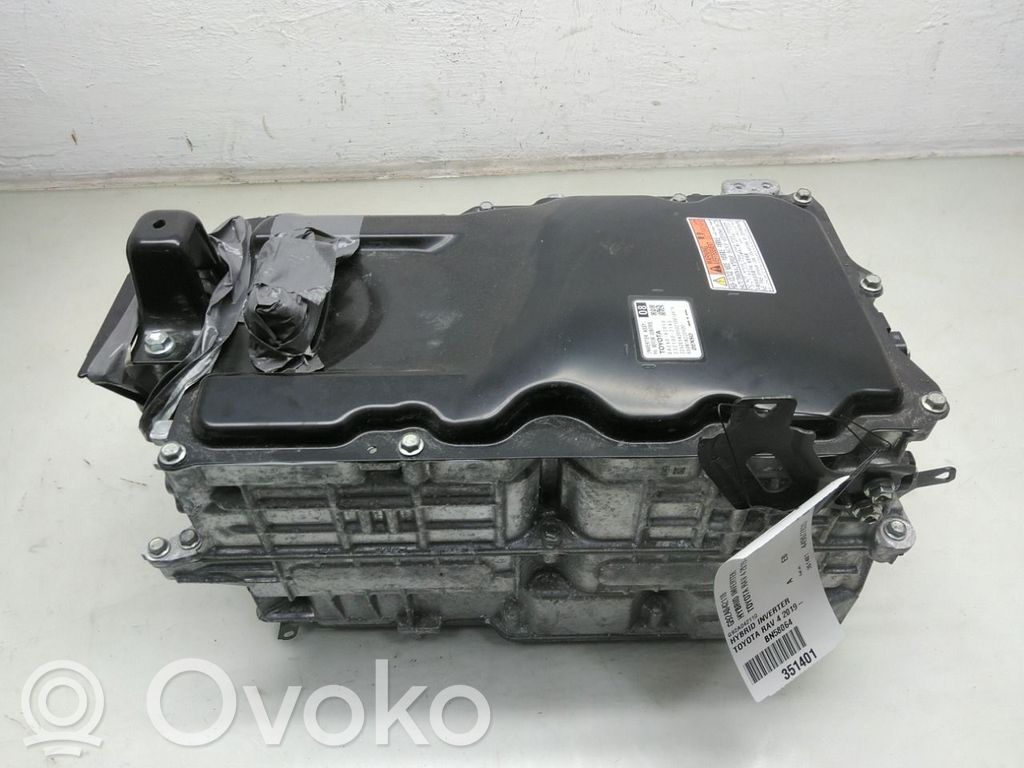 Toyota RAV 4 (XA50) Convertor-inversor tensiune