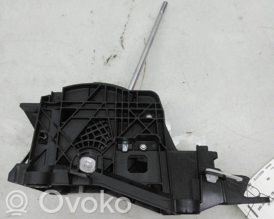 Toyota Yaris Wybierak biegów 