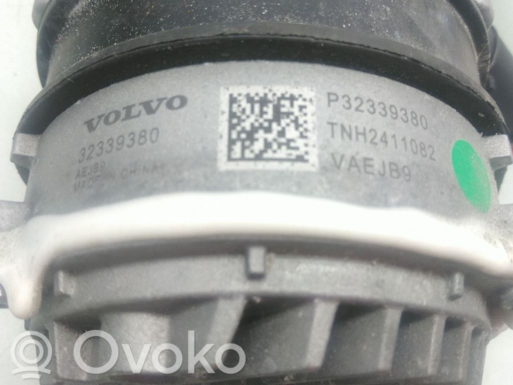 Volvo C40 Bomba de agua