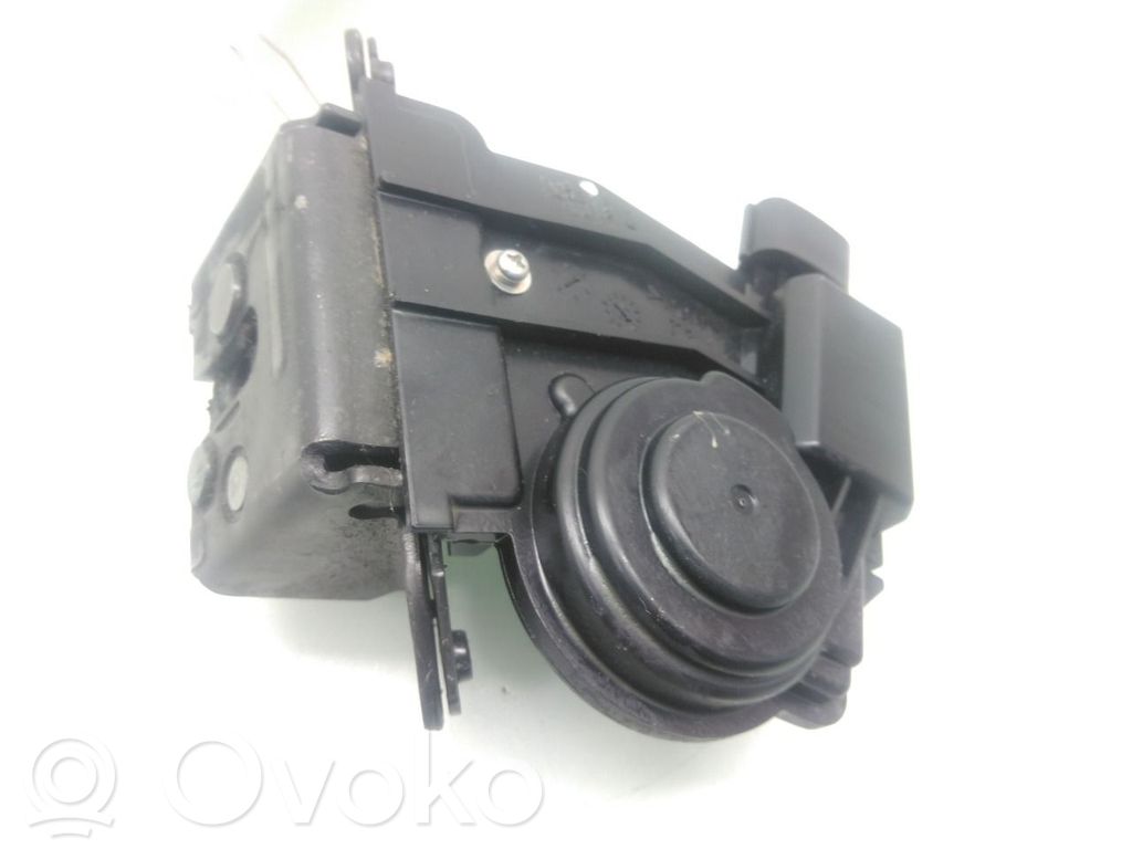 Toyota Avensis T270 Blocco chiusura del portellone