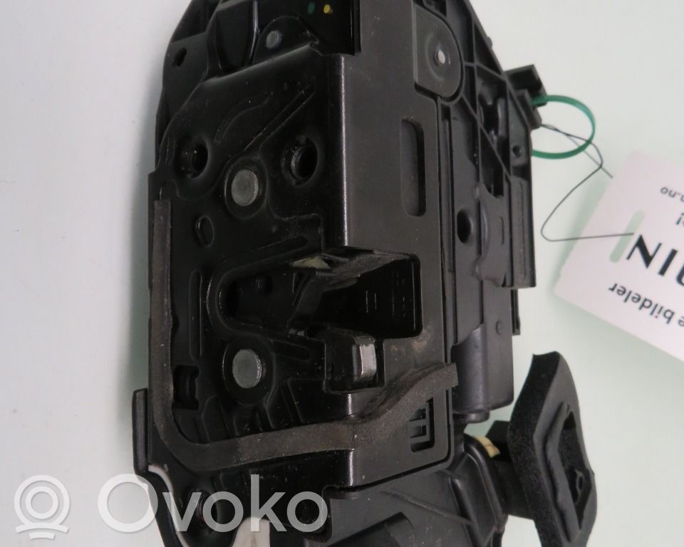 Volkswagen Polo V 6R Serratura portiera anteriore