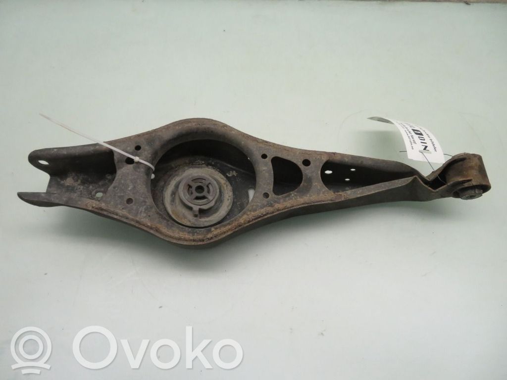 Volkswagen PASSAT B7 Braț control spate 