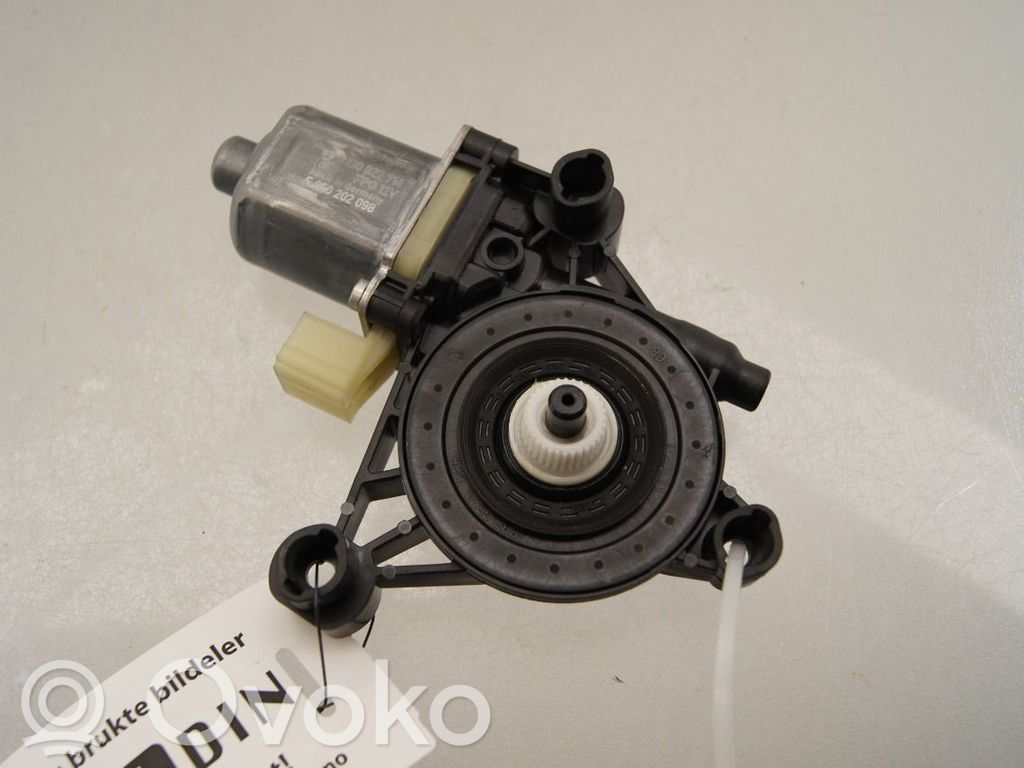 Skoda Superb B8 (3V) Alzacristalli elettrico della portiera anteriore 