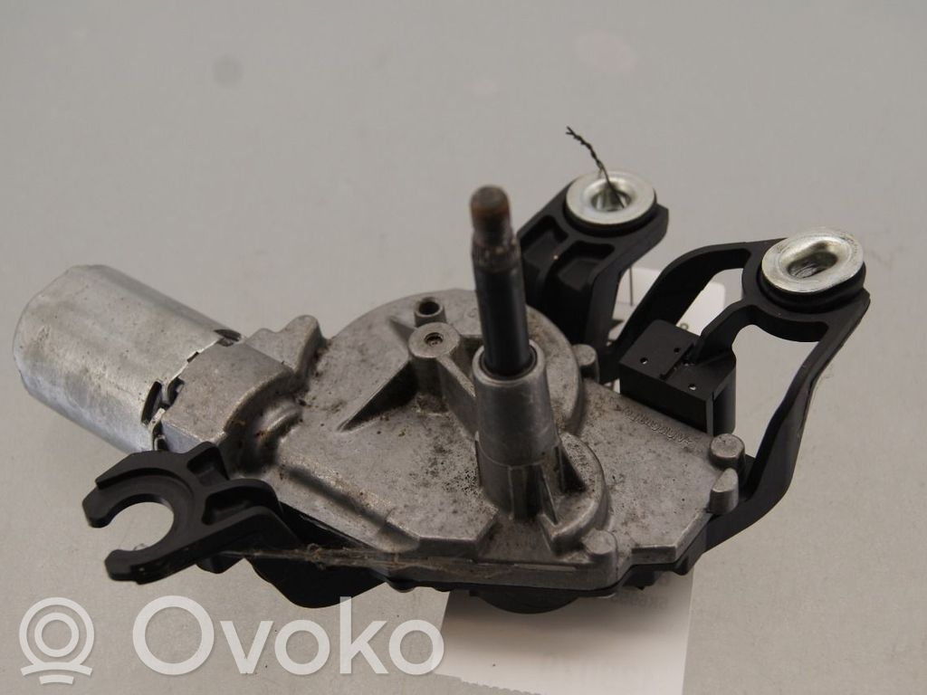 Volkswagen Touran II Silniczek wycieraczki szyby tylnej