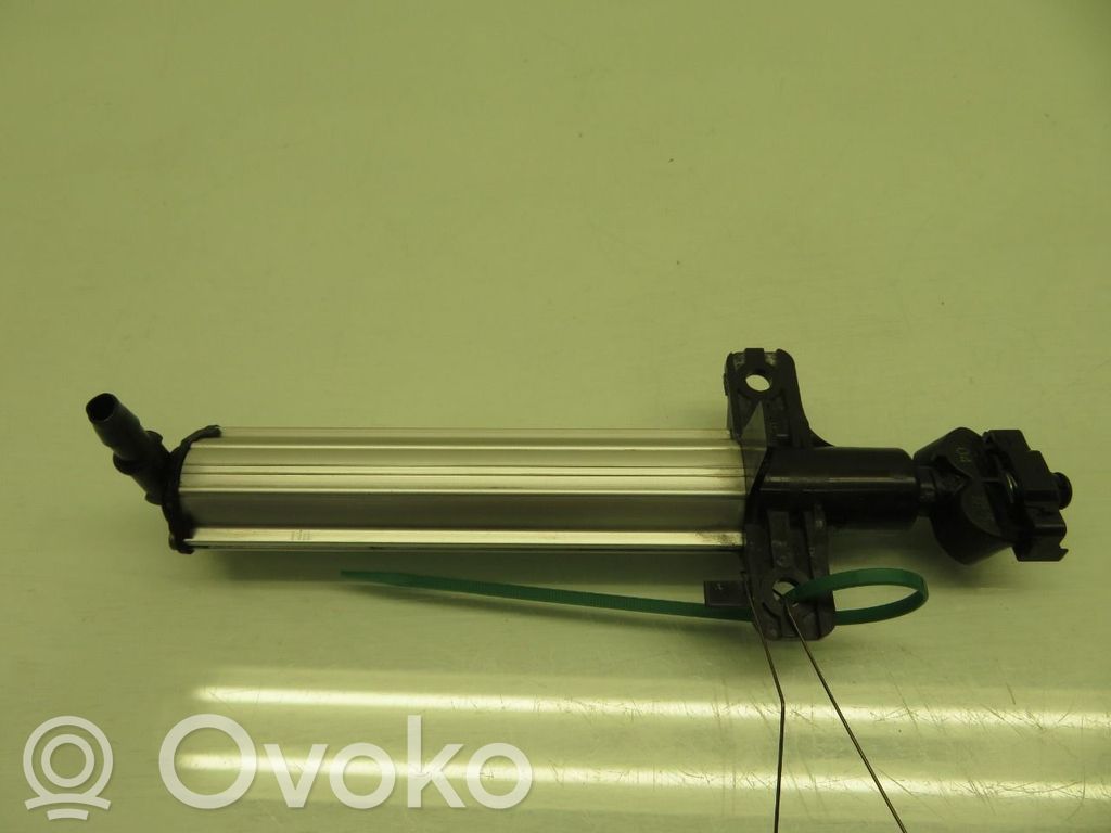 Peugeot Expert Ajovalonpesimen pesusuutin 