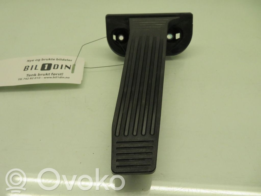 Toyota RAV 4 (XA50) Pedale dell’acceleratore
