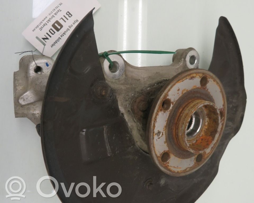 Achsschenkel vorne   32221857,32221857