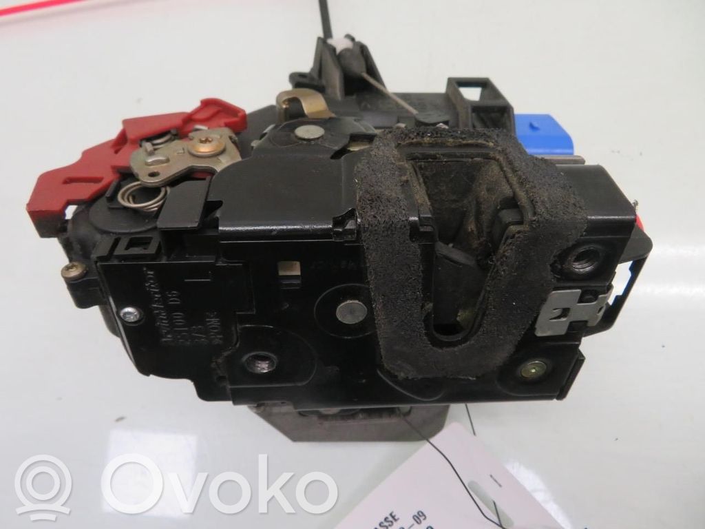 Audi A8 S8 D3 4E Zamek drzwi przednich 