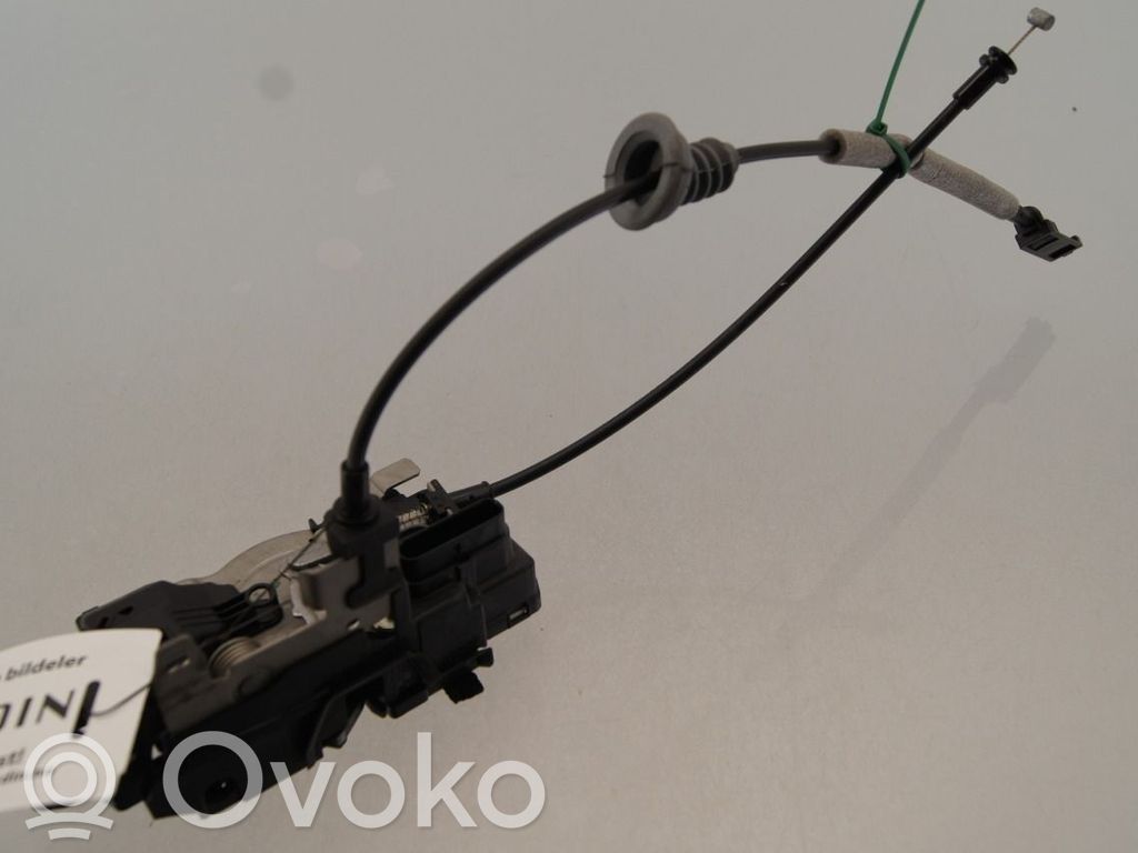 Volvo XC90 Serratura portiera anteriore 
