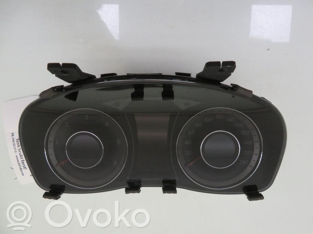 Hyundai i40 Speedometer (instrument cluster) 