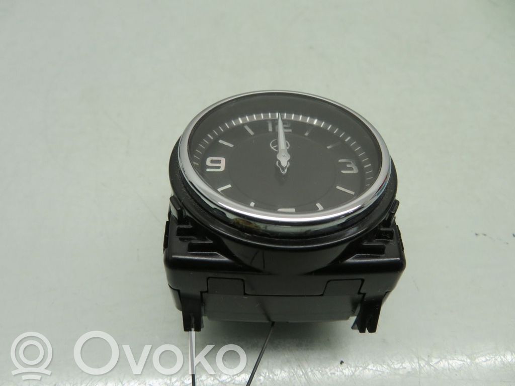 Mercedes-Benz C W205 Orologio 