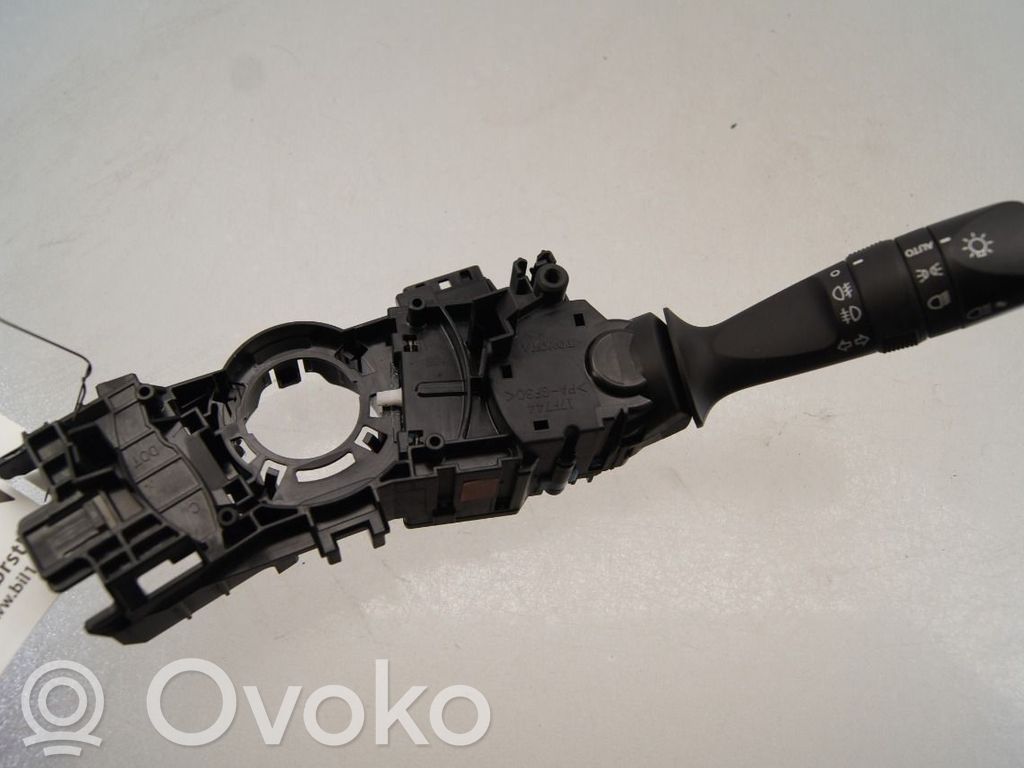 Toyota Prius (XW50) Alte comutatoare/butoane 